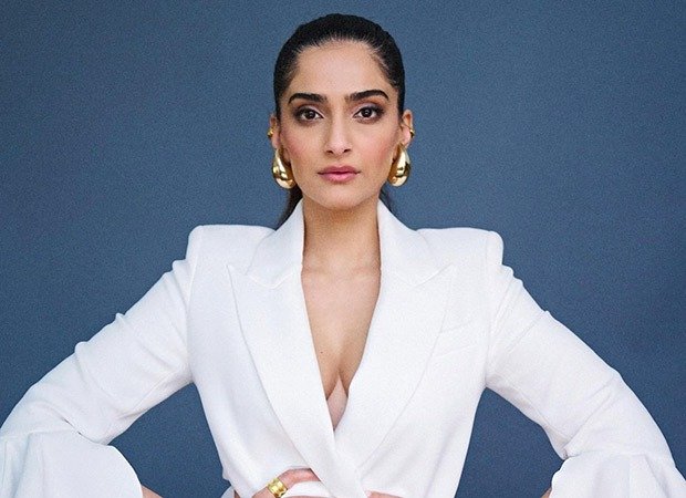 Sonam Kapoor continues her association as brand ambassador for Word to Screen at the MAMI Mumbai Film Festival : Bollywood News